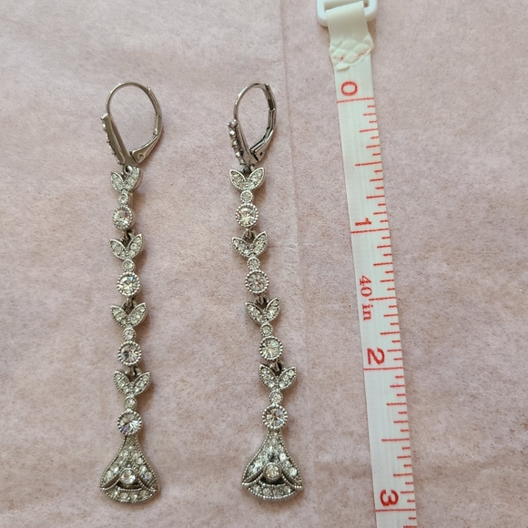 Carolee Earrings - Picture 1 of 2
